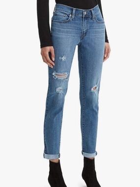 Levi’s boyfriend jeans NWT